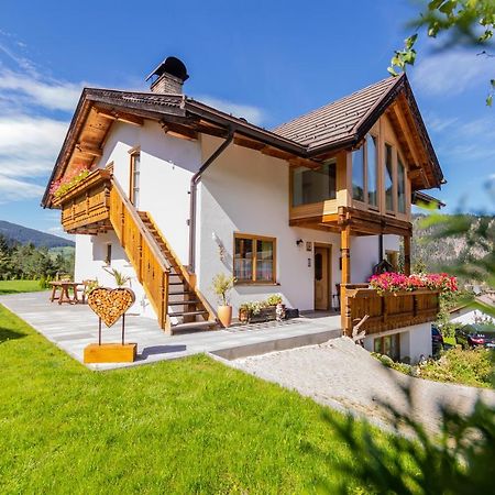 Apartment Dolomites Nest Сан Мартино ин Бадия Екстериор снимка