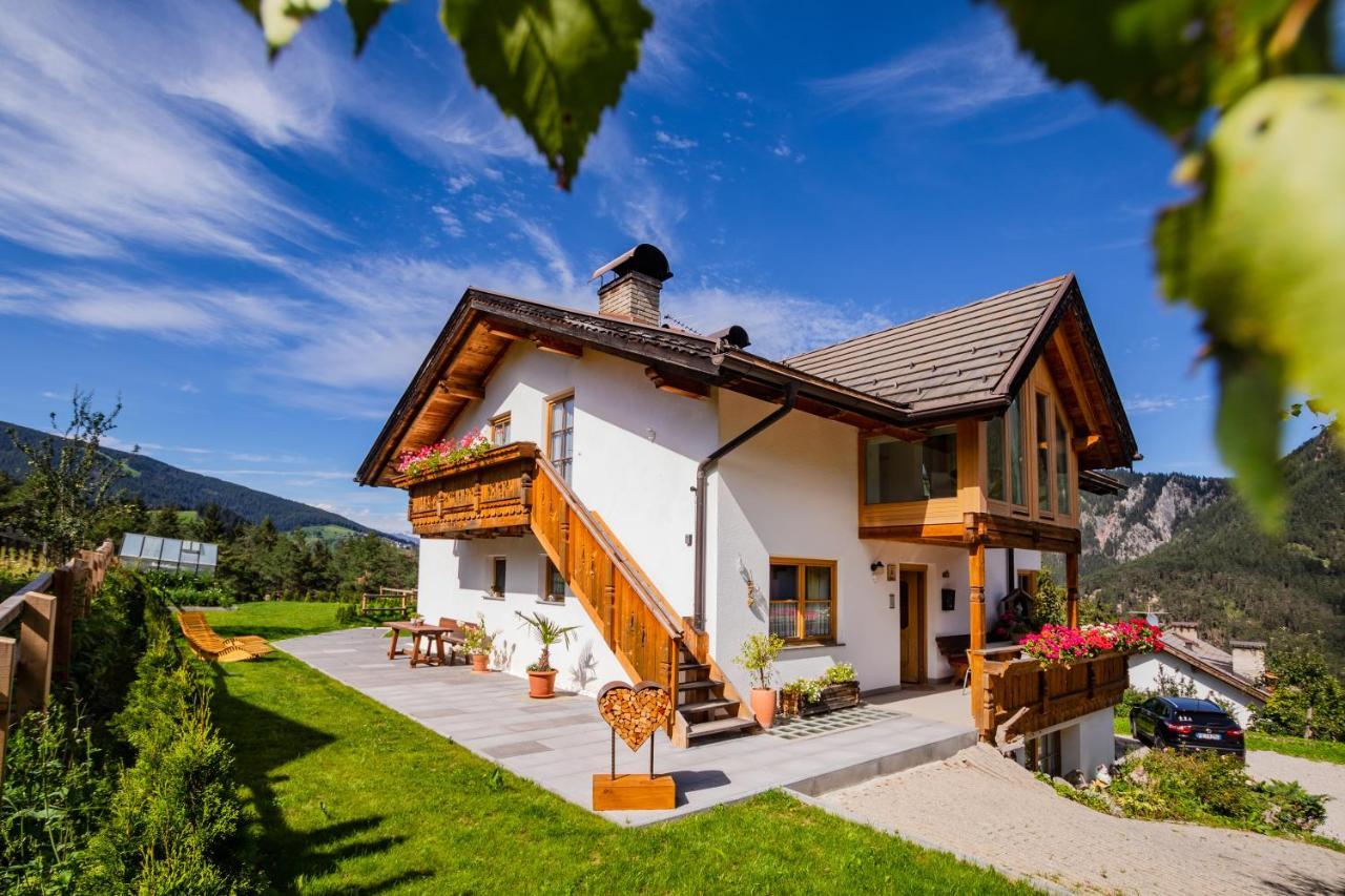 Apartment Dolomites Nest Сан Мартино ин Бадия Екстериор снимка