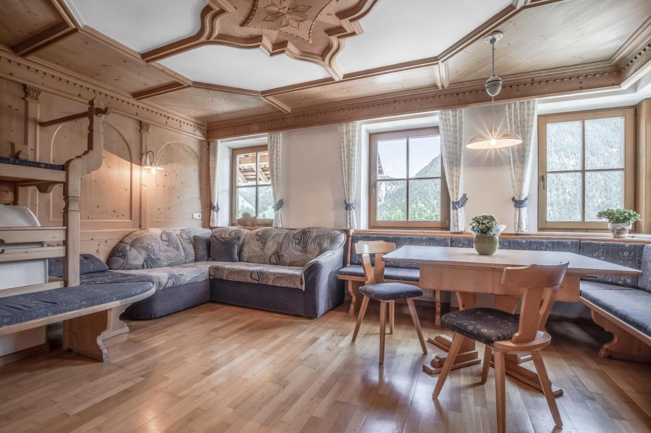 Apartment Dolomites Nest Сан Мартино ин Бадия Екстериор снимка
