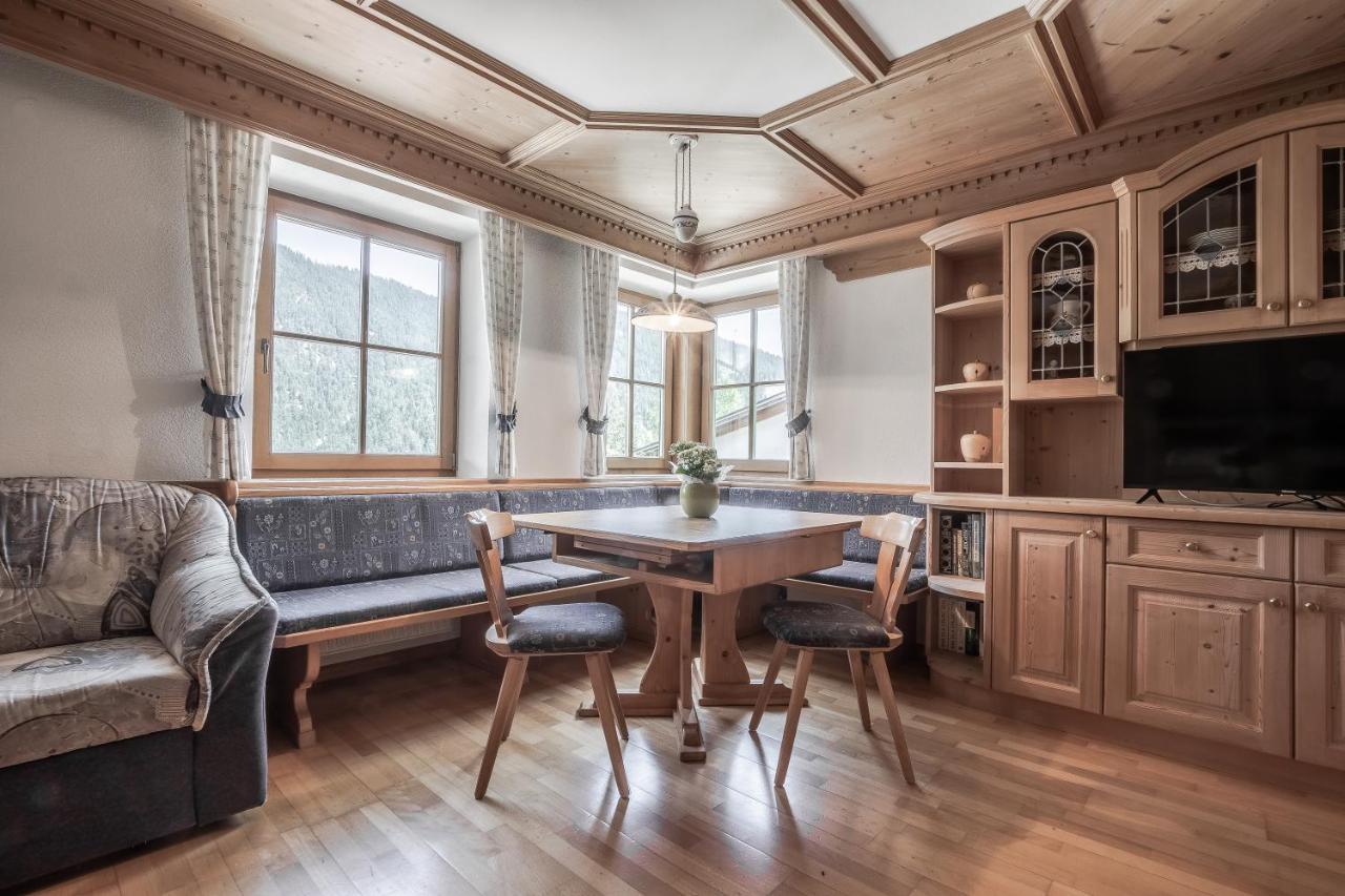 Apartment Dolomites Nest Сан Мартино ин Бадия Екстериор снимка